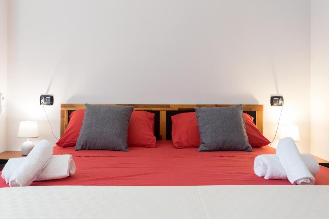 B&B Tiffany Sferracavallo Palerme Extérieur photo